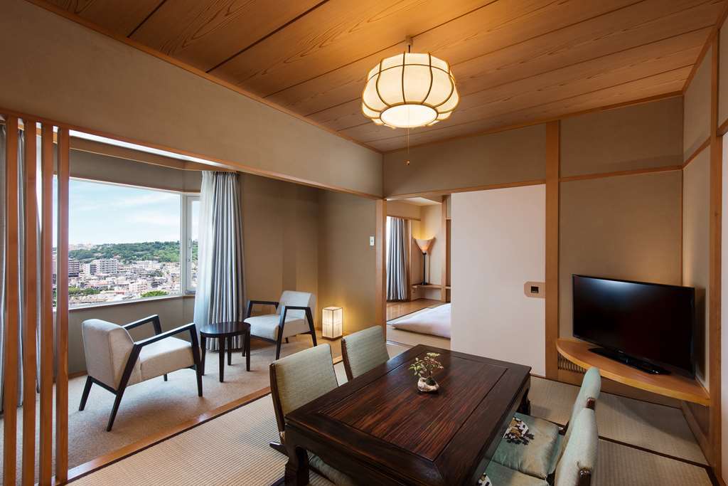 Doubletree By Hilton Naha Hotel Room photo